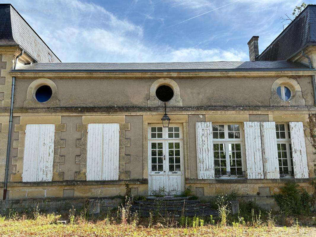 Superbe chateau d'exception à rénover ? vue panoramique sur la dordogne - photo 5