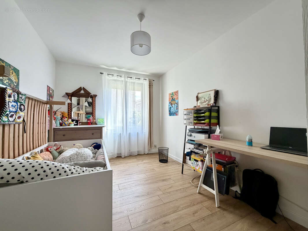 Appartement à TOURNON-SUR-RHONE