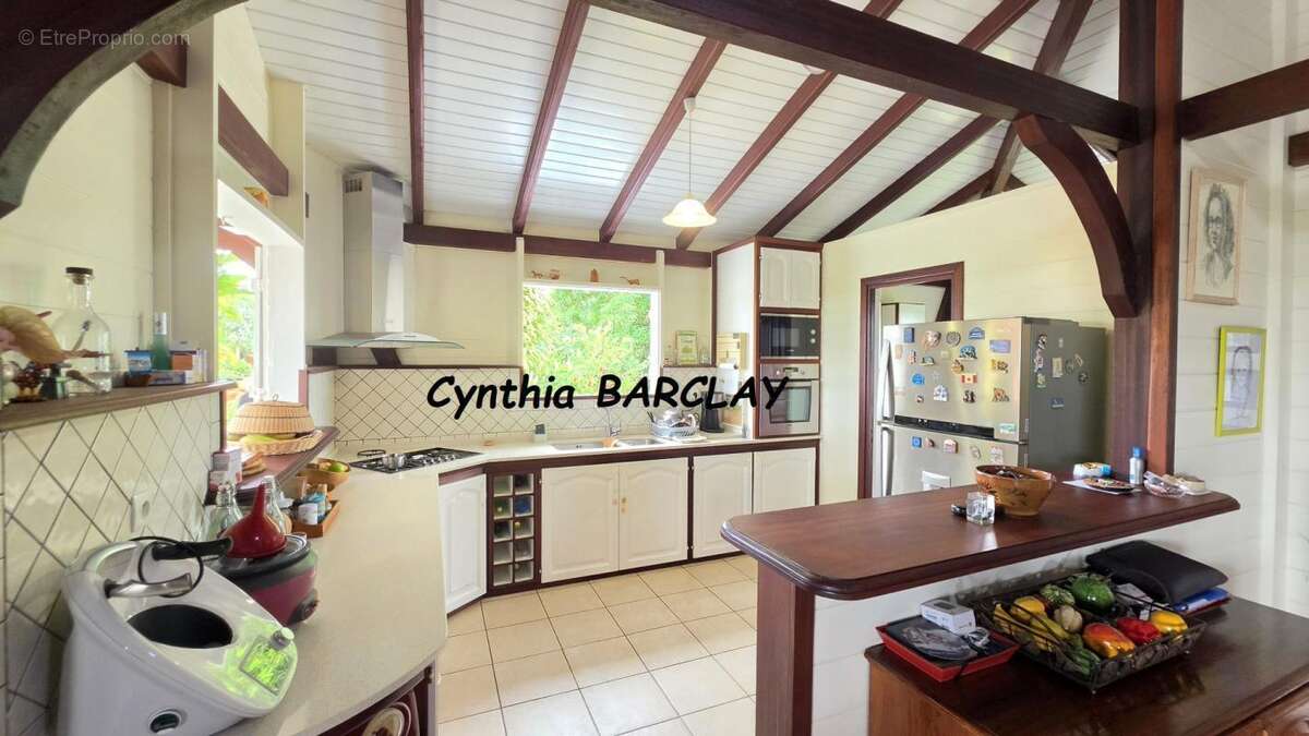 Maison 300 m² à Riviere-Pilote  - photo 15