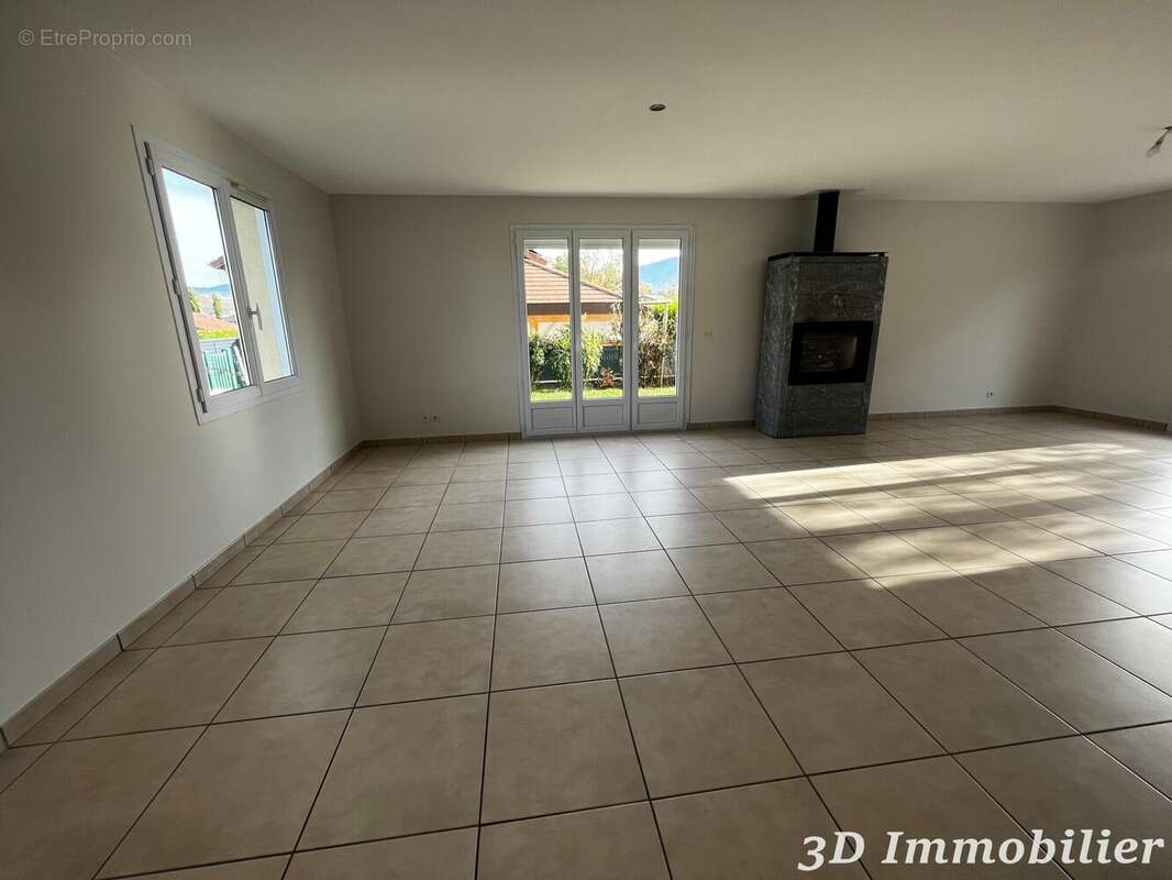 Maison 130 m² à Douvaine  - photo 9