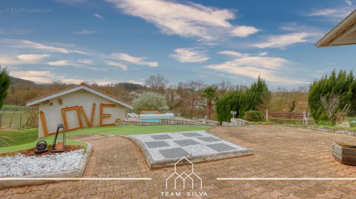 Maison à SAINT-QUENTIN-FALLAVIER