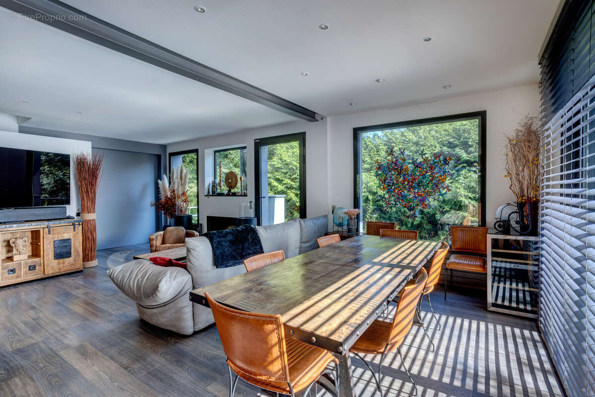 Maison à LA CELLE-SAINT-CLOUD