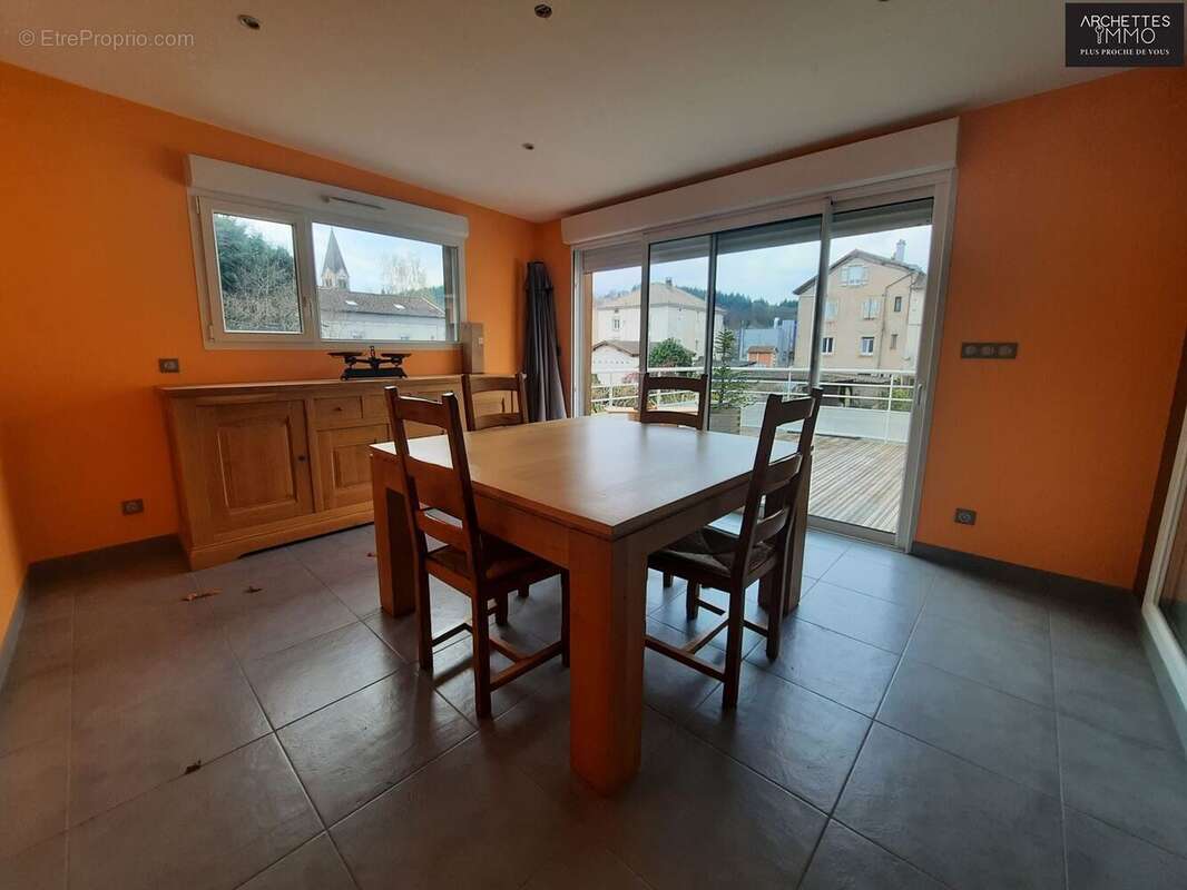 Appartement 110 m² à Arches  - photo 9
