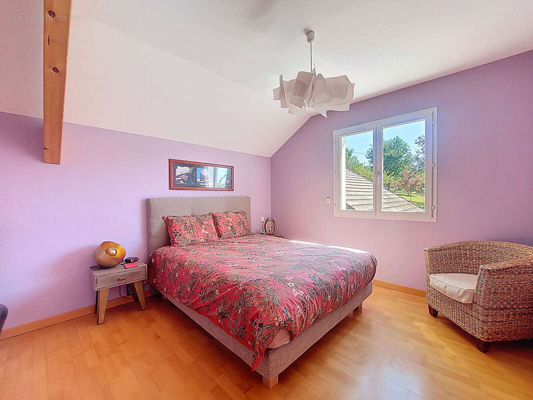 Maison Chapeiry 6 pièce(s) 145 m2 - photo 6