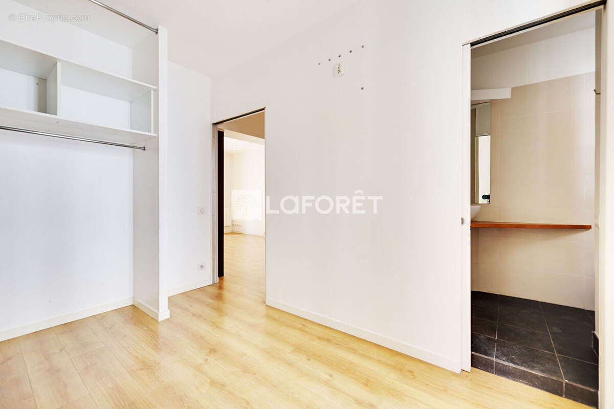 Appartement à PARIS-15E