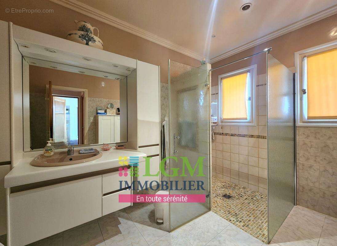 Maison à SAINT-PRIVAT-DES-VIEUX