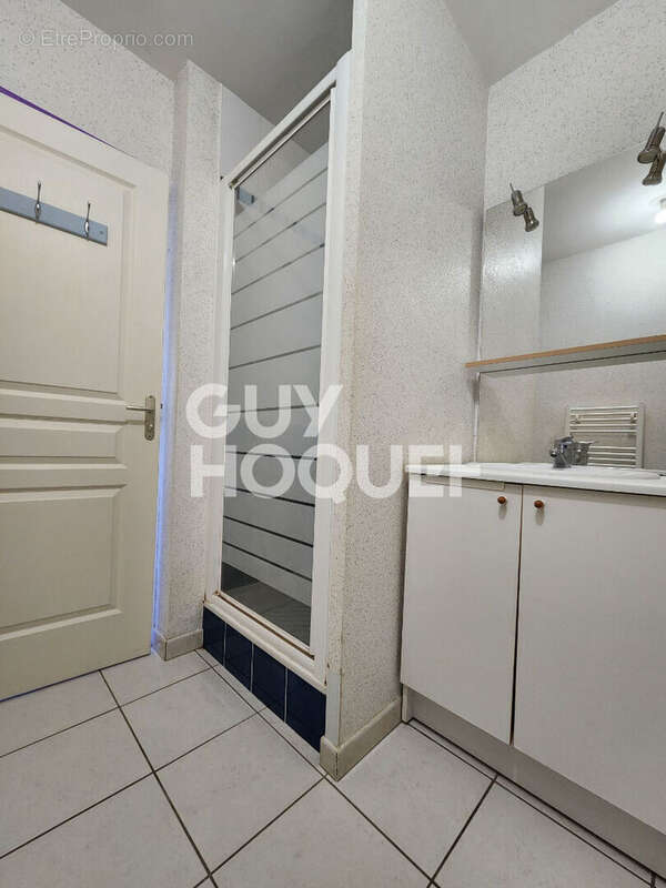 Appartement T2 centre bourg - photo 5