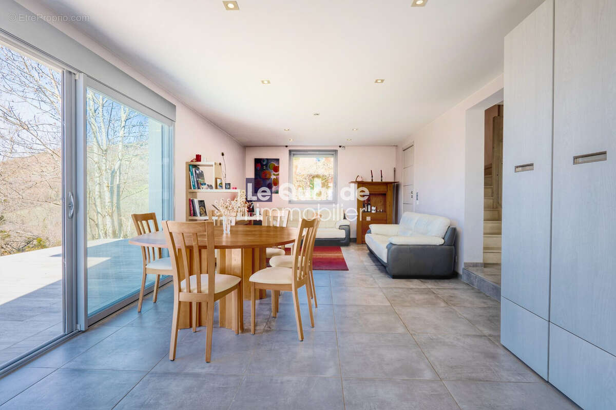 Maison à FONTANIL-CORNILLON