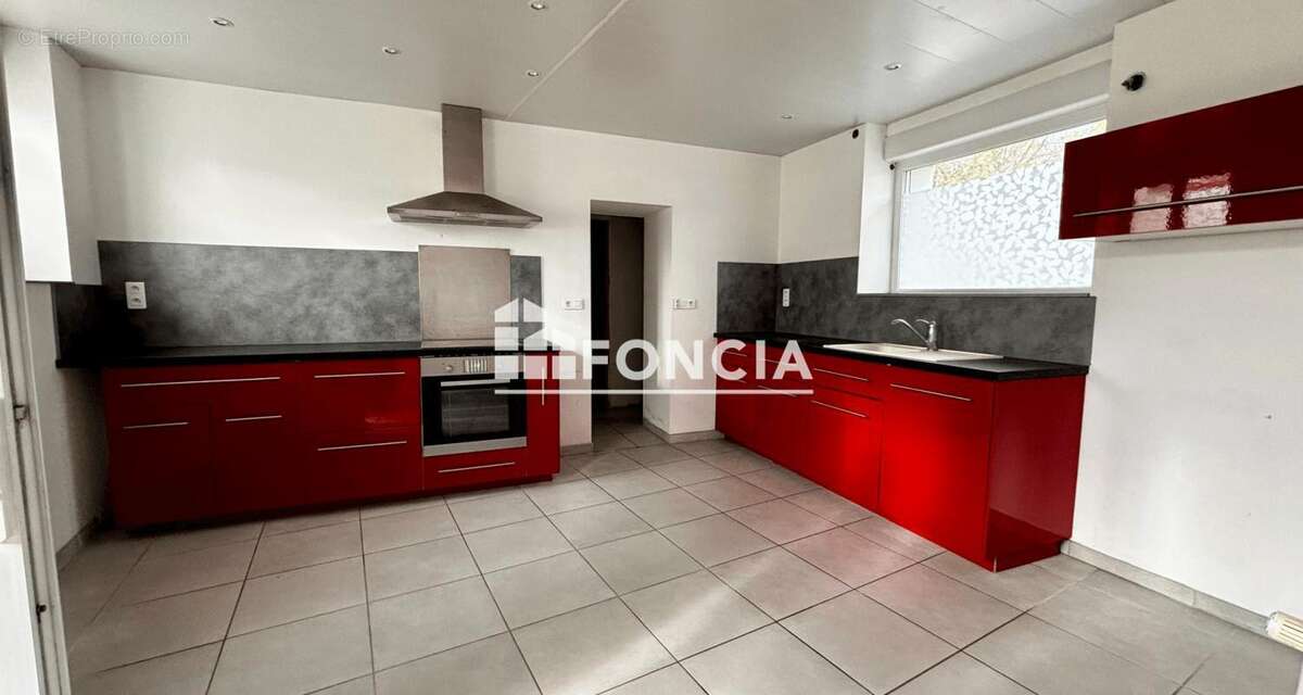 Maison à SAINT-MARCEL