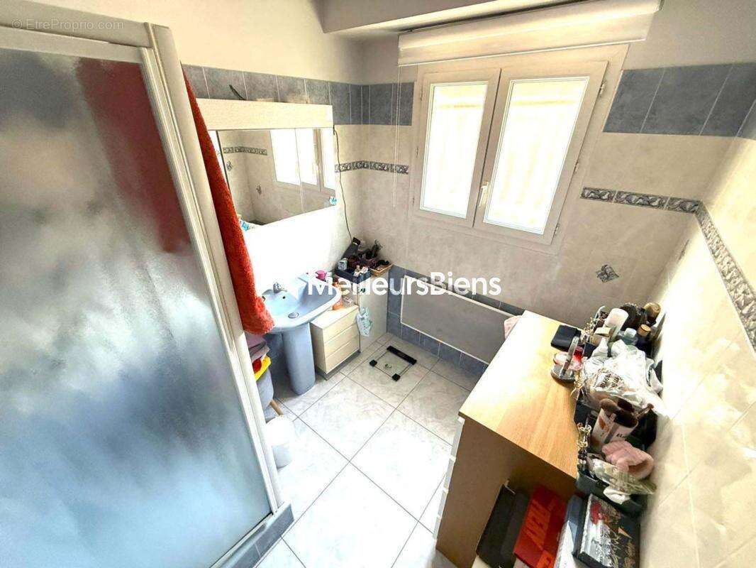 Maison à SAINT-ESTEVE