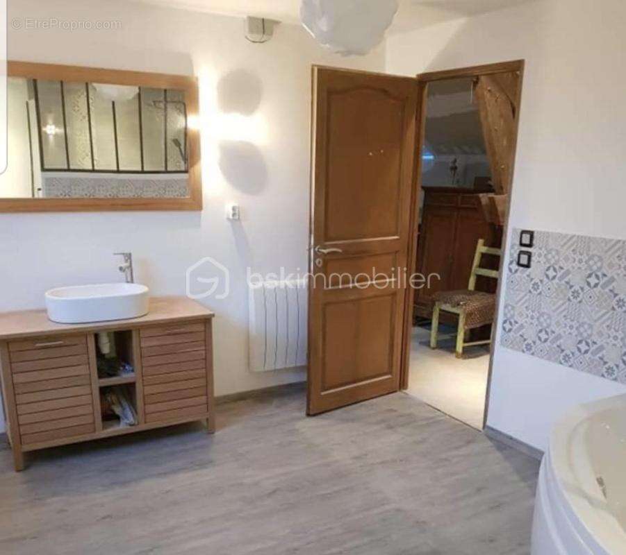 Maison renovee avec grand jardin - photo 5