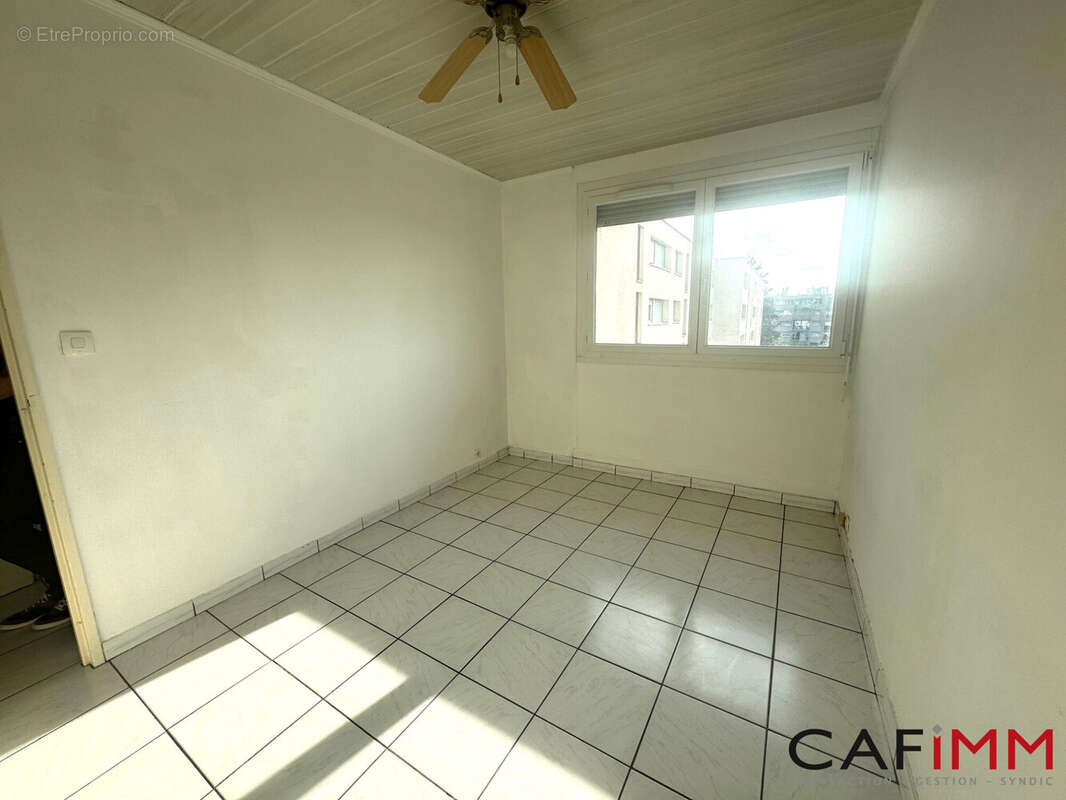 Appartement à BRON