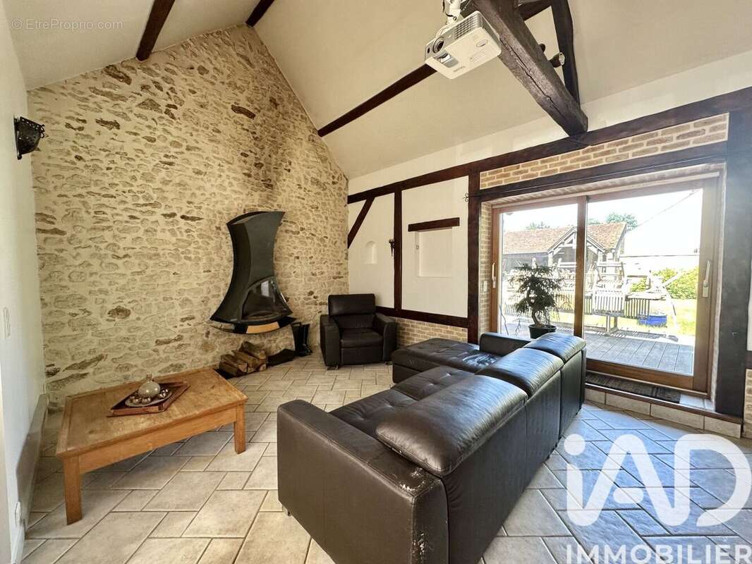 Photo 4 - Maison à EVRY-GREGY-SUR-YERRE