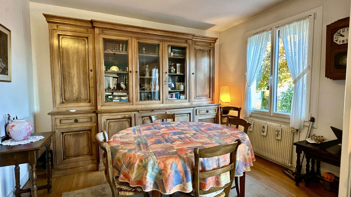 Maison à MONTBONNOT-SAINT-MARTIN