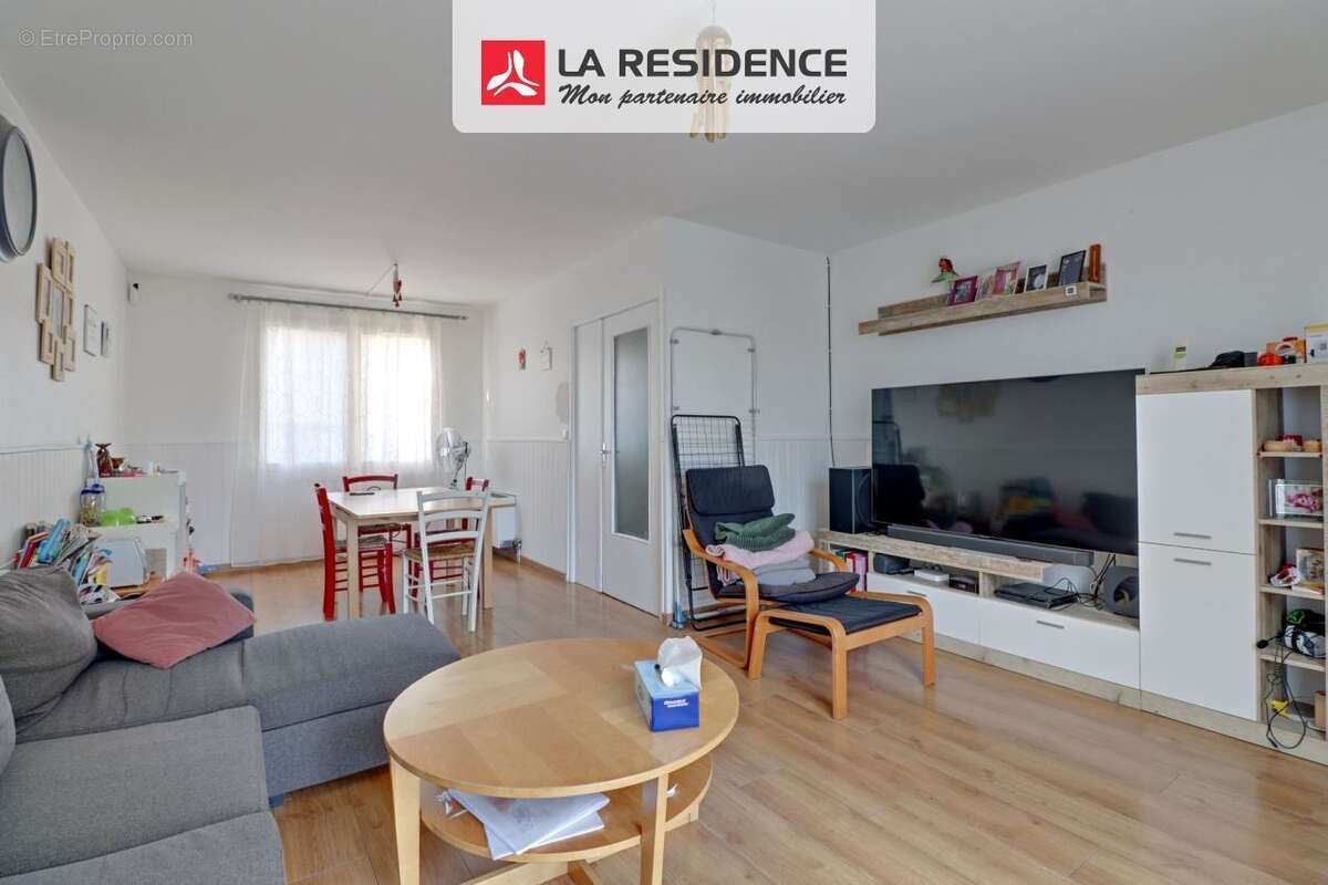 Maison à JOUY-LE-MOUTIER