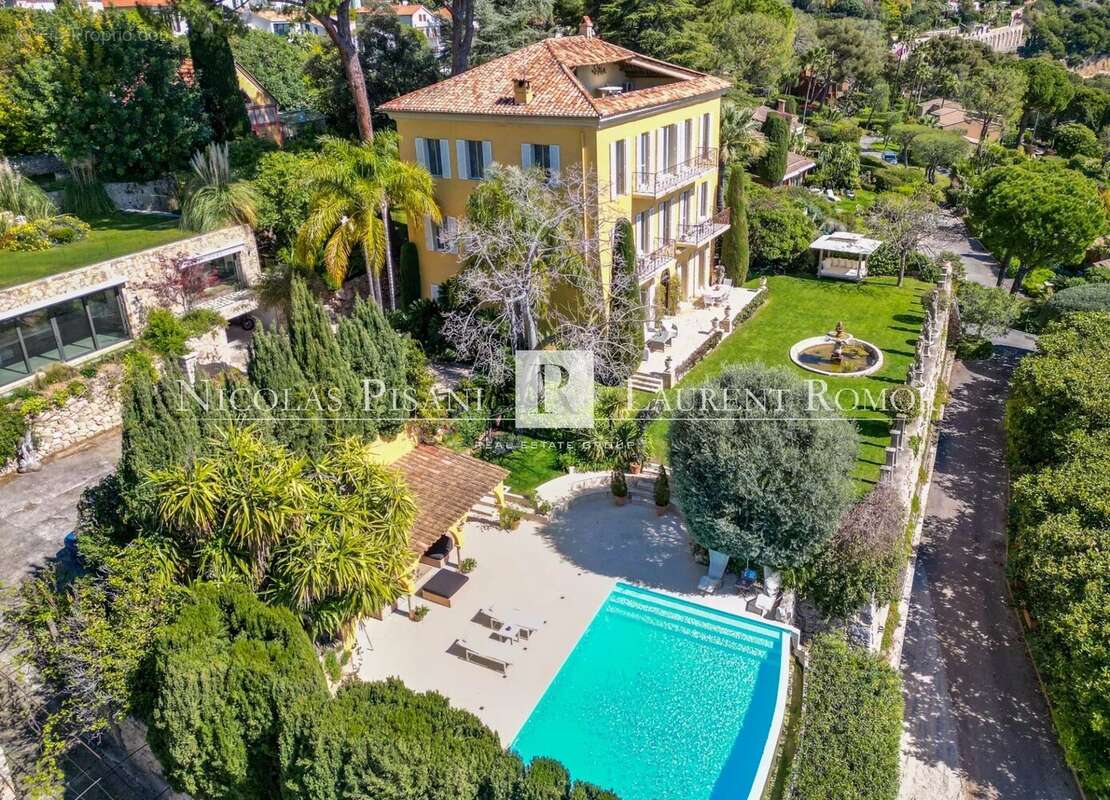 Maison à EZE