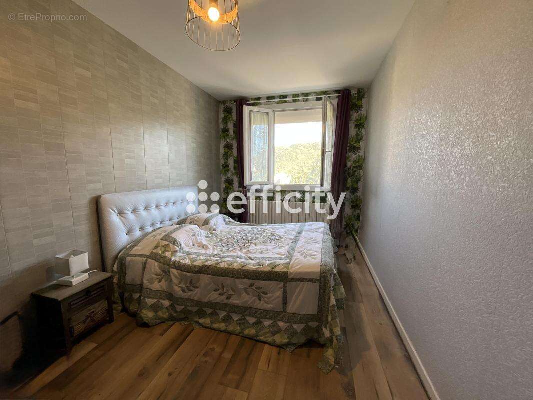 Maison à PRIVAS