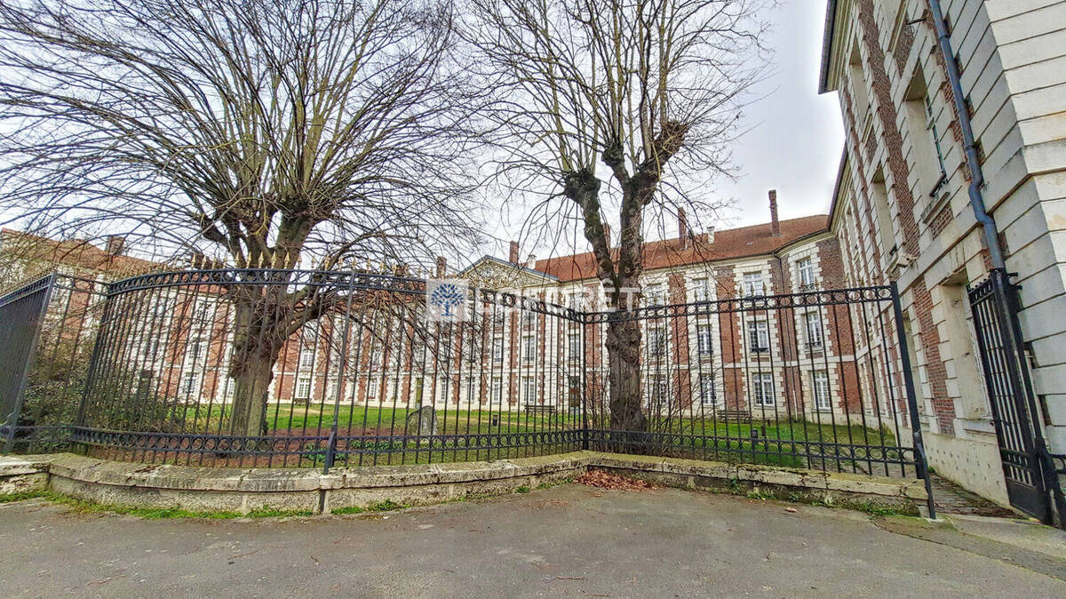 Appartement à LA FERE