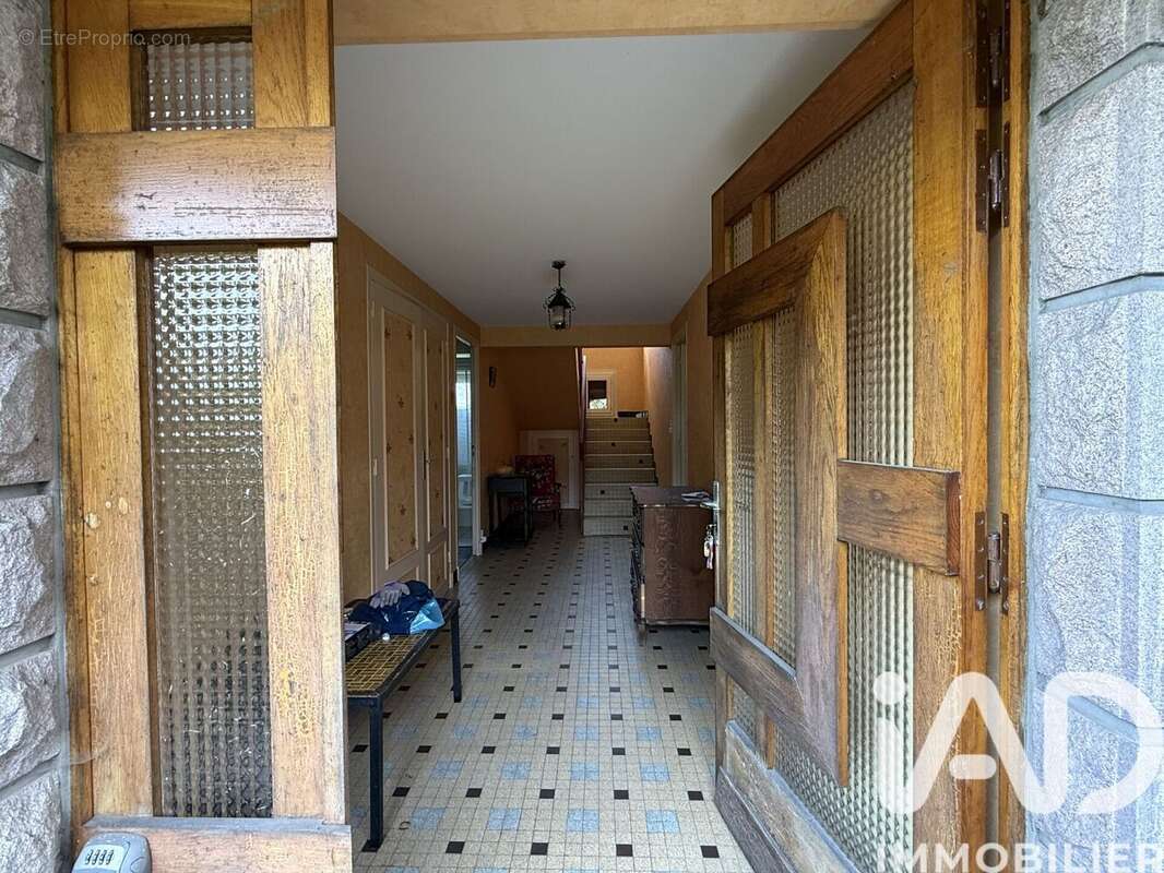 Maison 118 m² à Ussel  - photo 7