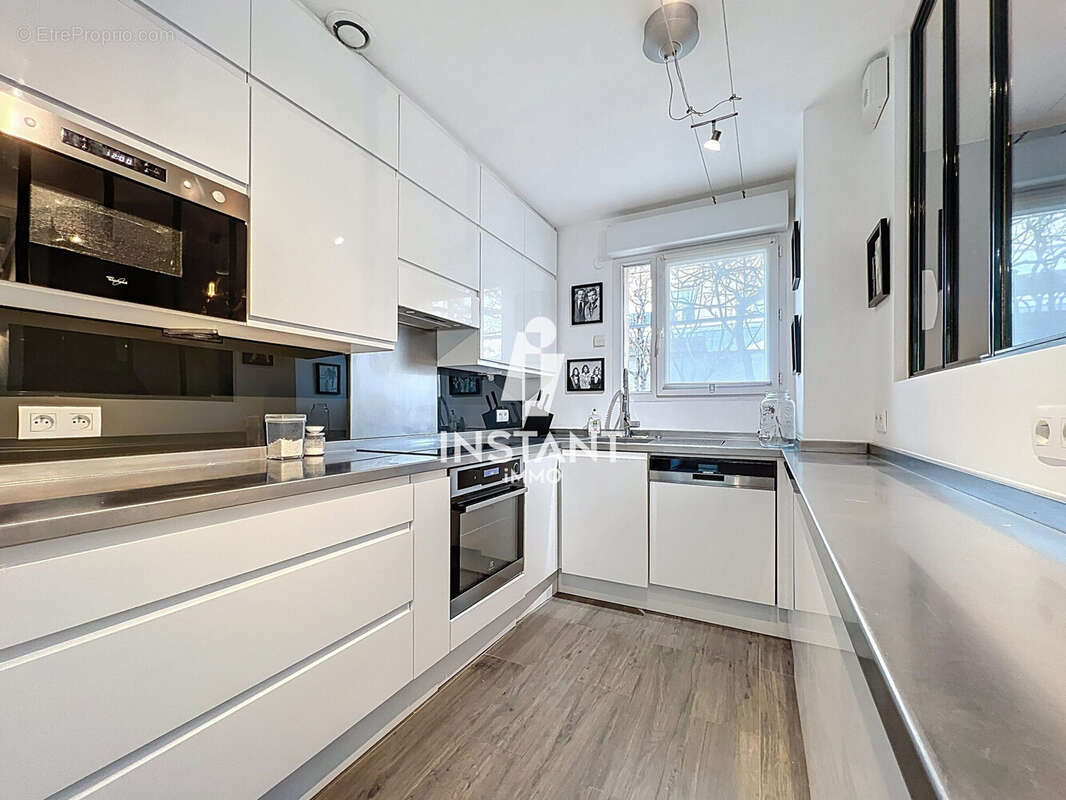 Maison à LA GARENNE-COLOMBES