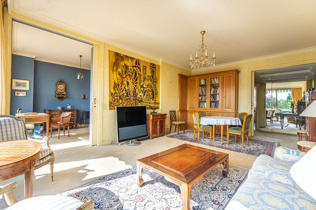 Appartement à PARIS-6E