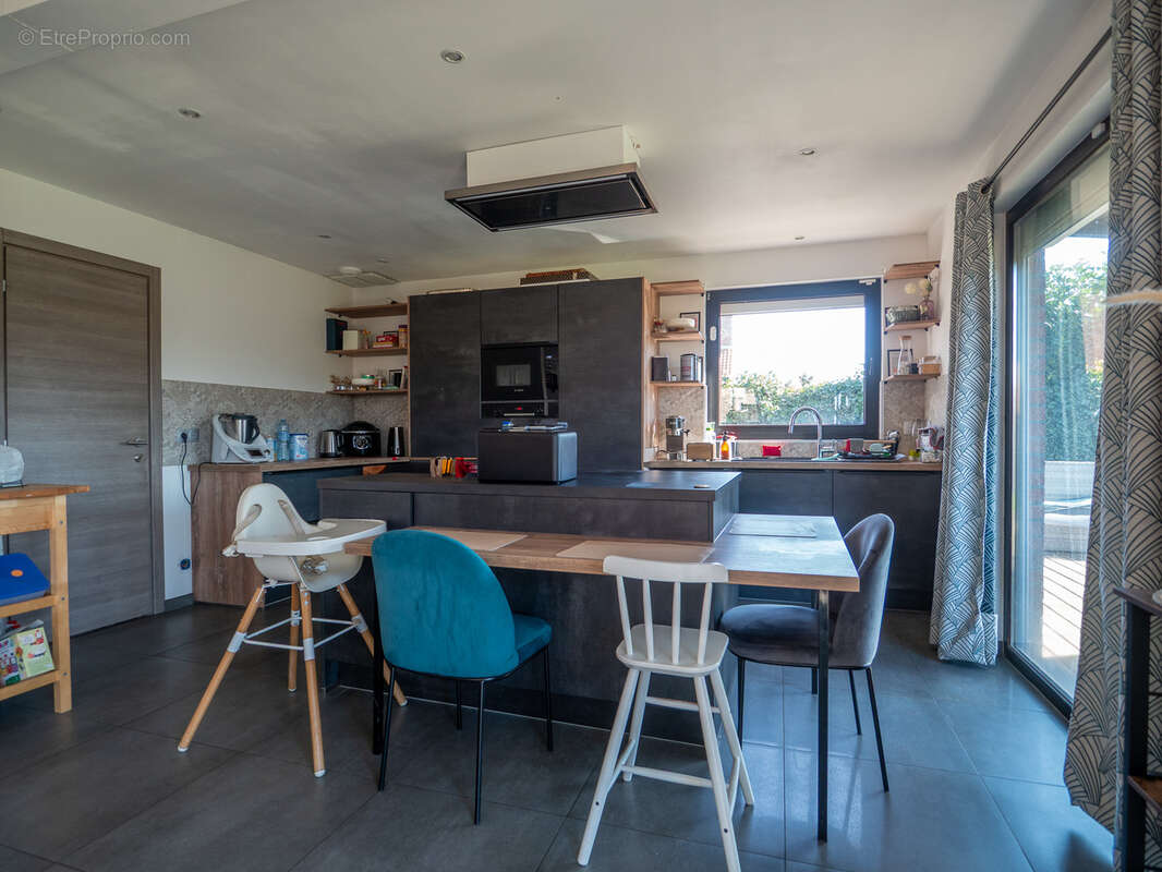 Maison à SAINGHIN-EN-MELANTOIS