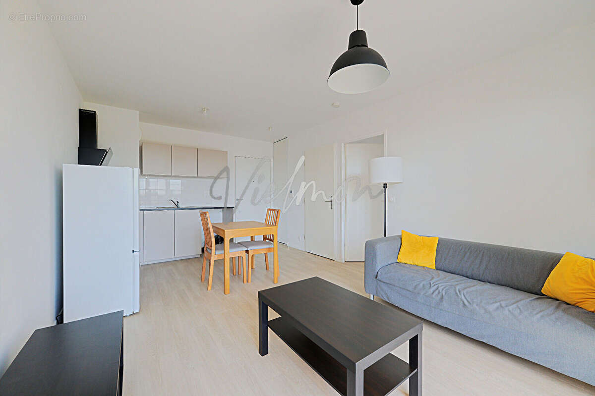 Appartement à LE BLANC-MESNIL