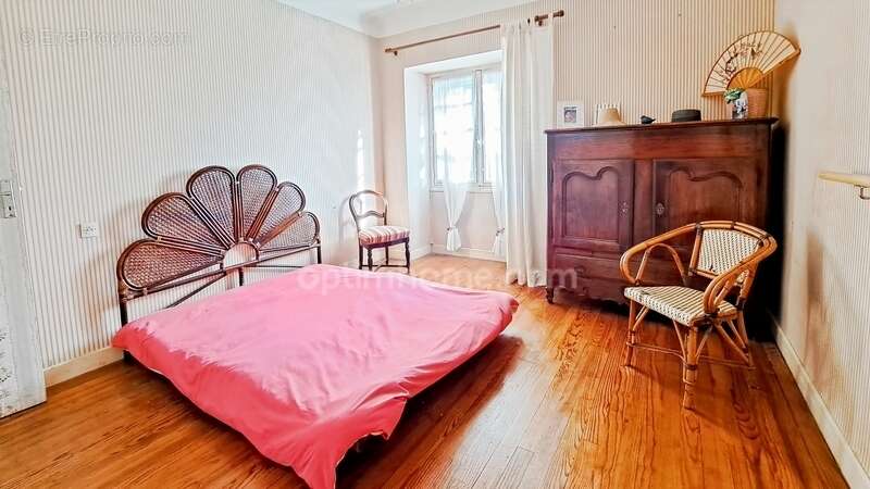 Maison à SAINT-PALAIS