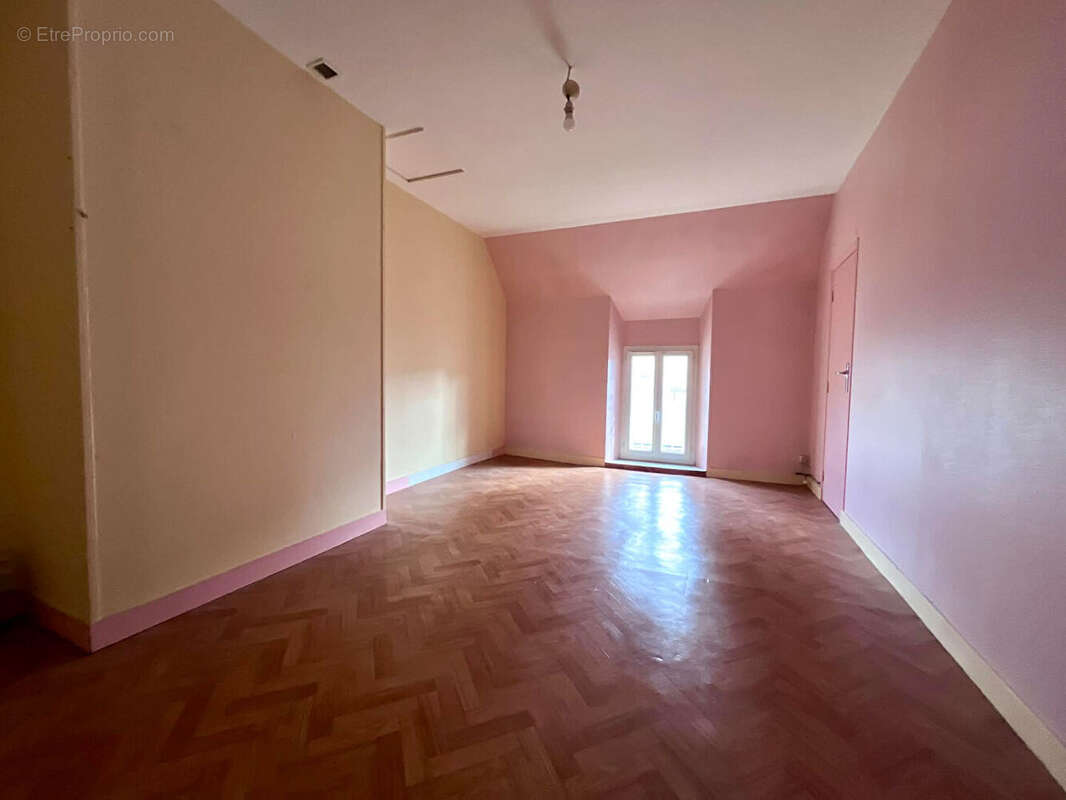 Maison à VILLERS-COTTERETS