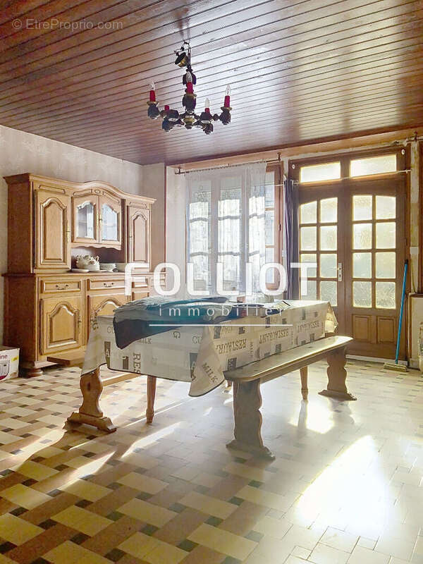 Maison à LANDELLES-ET-COUPIGNY