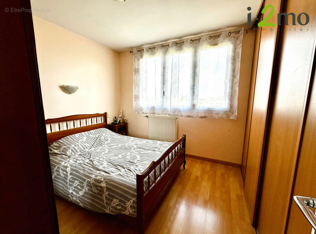 Appartement à THIAIS