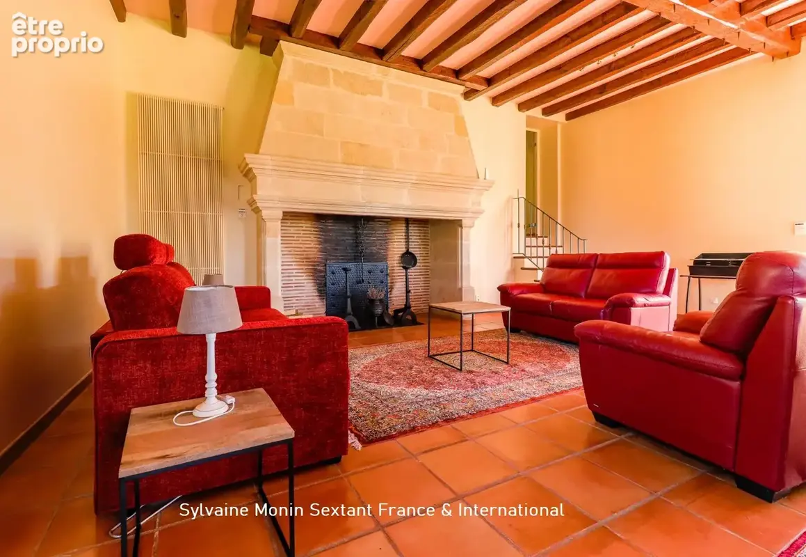 Propriété de caractère en pierre avec piscine et grange, alliant charme de l'ancien et confort contemporain - photo 21