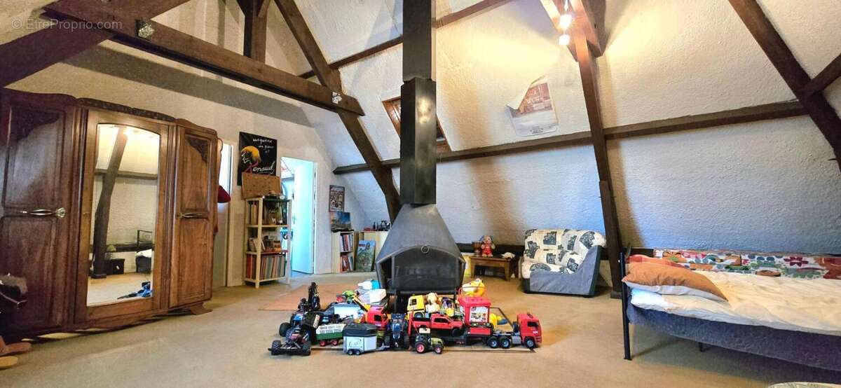 Maison à SAINT-ASTIER