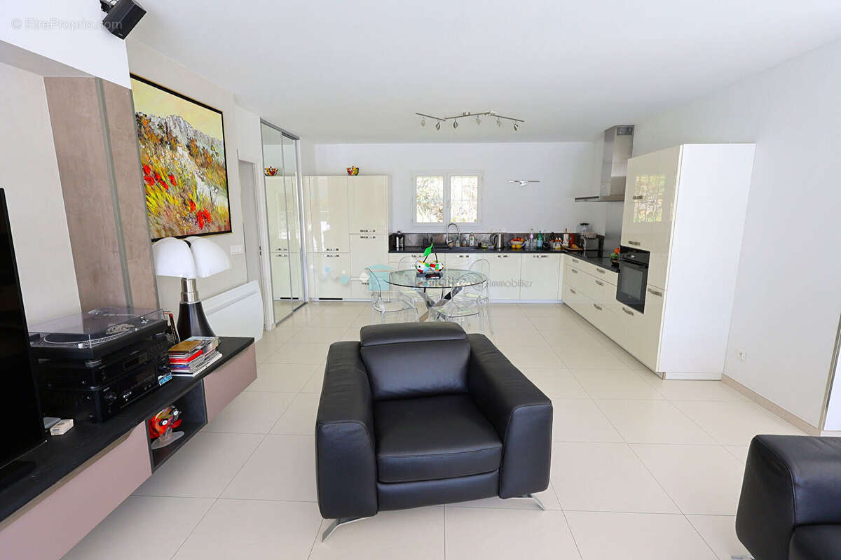 Maison à PEYMEINADE