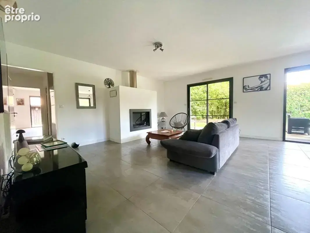 Maison Contemporaine Saint Jean D Illac 4 pièce(s) 119 m2 - photo 3