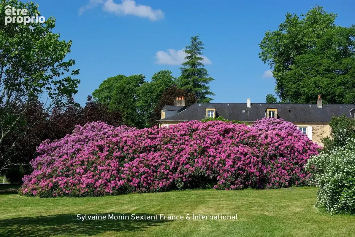 Superbe propriété rénovée sur 2,6 hectares, dépendances et espace piscine avec pigeonnier - photo 5