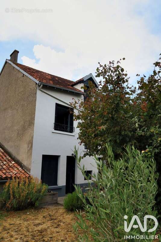 Maison 100 m² à Bouresse  - photo 4