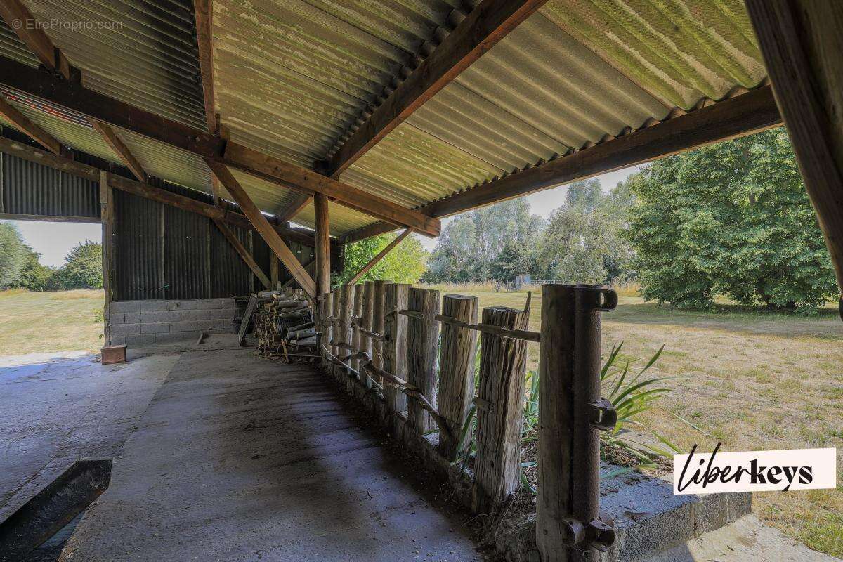 Ferme au carré rénovée - 2 gîtes - granges - photo 18