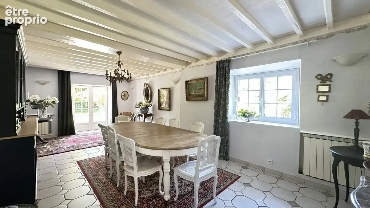 MAISON DE CARACTERE DU 18ème de 310 m2 de 10 pièces avec piscine au coeur d'un parc de  4800 m2 - photo 12