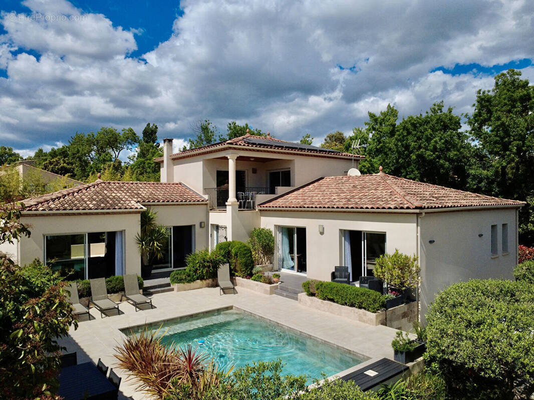 Maison à RESTINCLIERES
