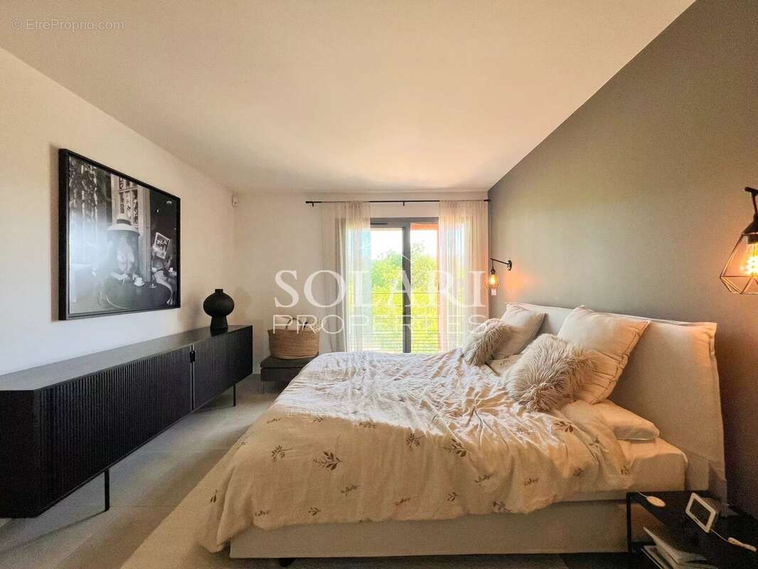 Maison à THEOULE-SUR-MER