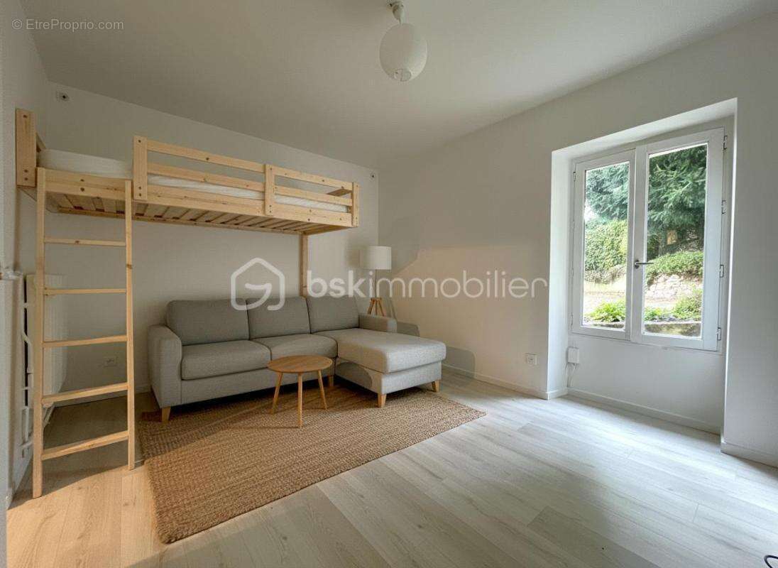 Appartement à L'ETANG-LA-VILLE
