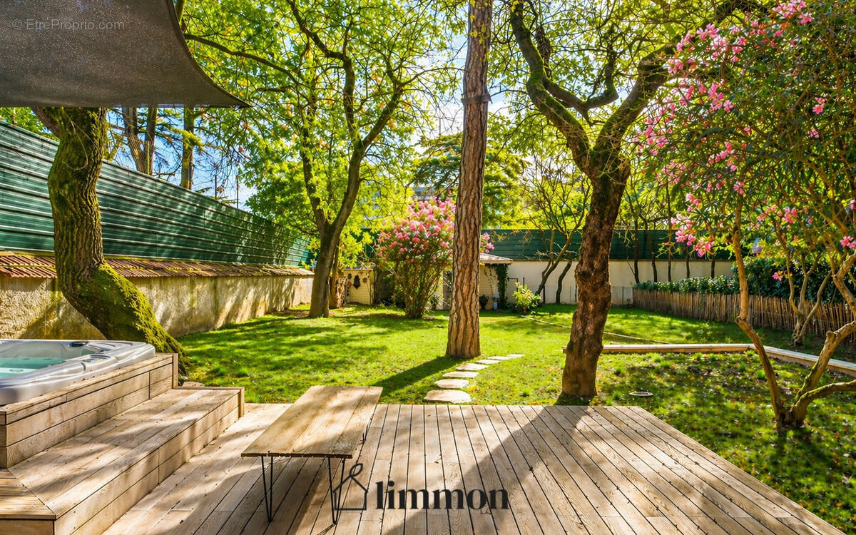 Maison à VILLEURBANNE