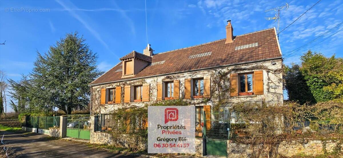 Maison à COULOMMIERS