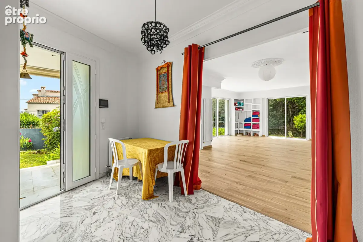 NICE NORD - COLLINE SAINT-SYLVESTRE - VILLA - 240 m2 - Terrain plat 750 m2 - Garage 160 m2 - 1 260 000 € - photo 15