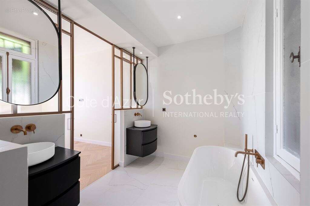 Appartement à BEAULIEU-SUR-MER