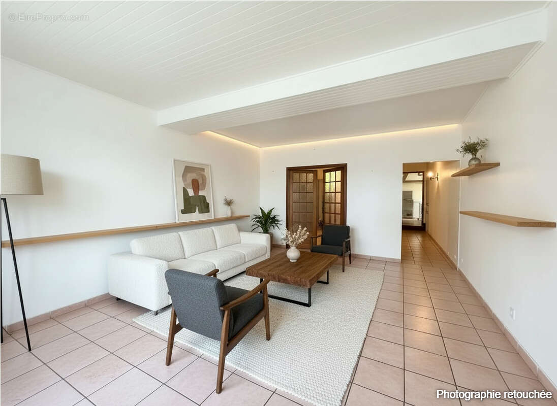 Grande maison de ville avec cours + possibilité de 2 logements ! - photo 7