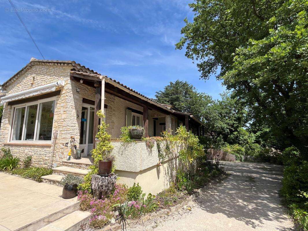 Maison à VAISON-LA-ROMAINE