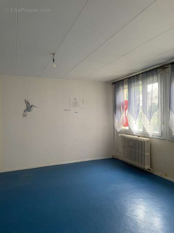 Soissons (02) a vendre  hyper centre appartement de 37 m  1 etage avec parking - photo 2