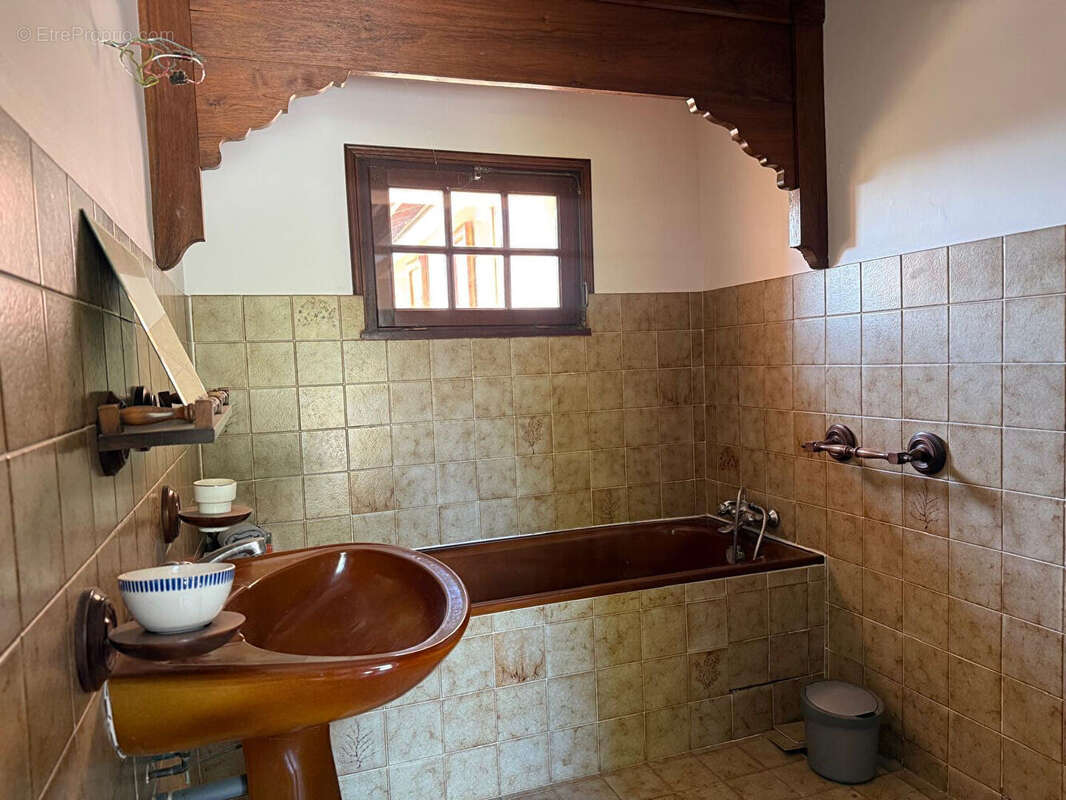 Maison à SAINT-CIERS-SUR-GIRONDE